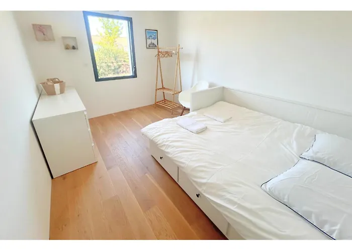 Maison Calme Biscarosse Avec Piscine - 10 Min بيسكاروس