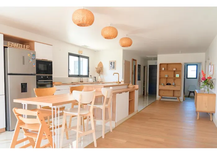 Maison Calme Biscarosse Avec Piscine - 10 Min فيلة *