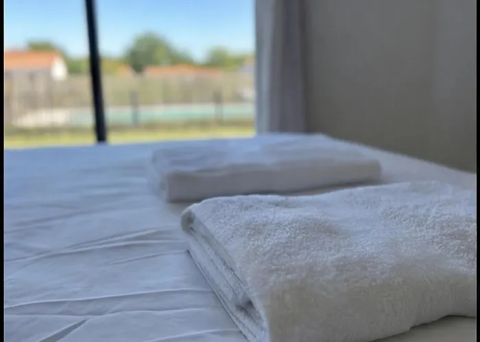 Maison Calme Biscarosse Avec Piscine - 10 Min بيسكاروس