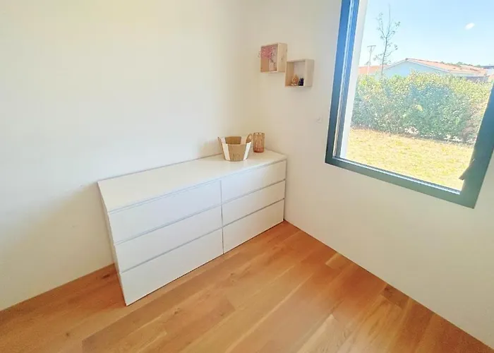 Maison Calme Biscarosse Avec Piscine - 10 Min 别墅 比斯卡罗斯